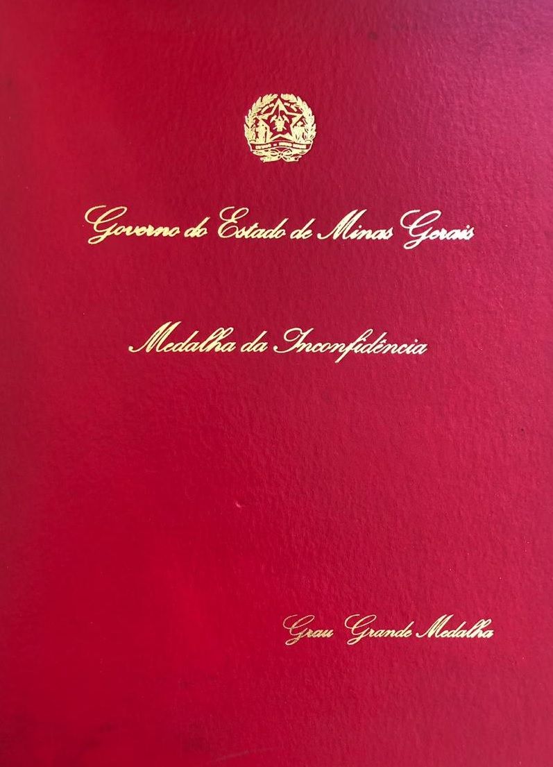 5bbbb32de8ee3-capa.jpg